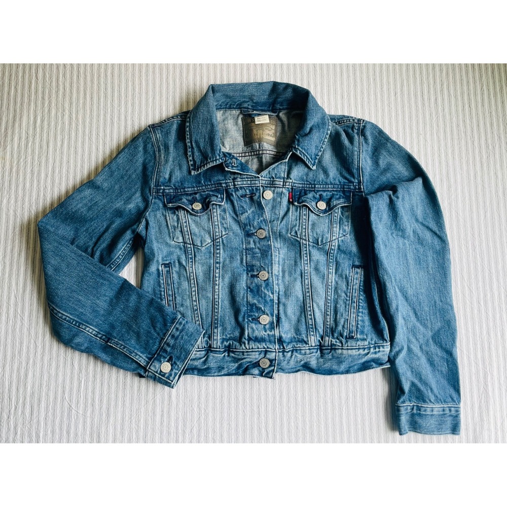 Levis Trucker Jacket Size Medium Denim Button Up Silver Tab Women's Retro Style
